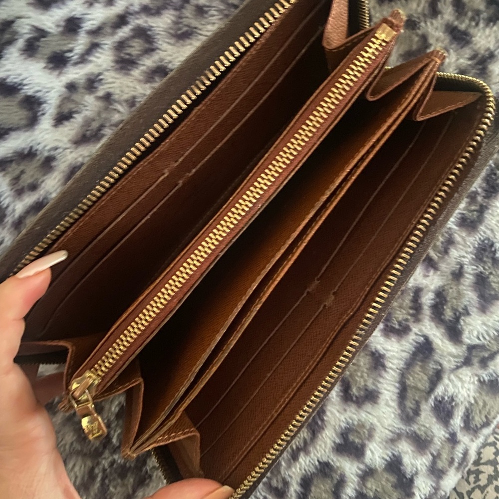 Louis Vuitton Brown and Gold Monogram Zipper Wallet - Picture 8 of 13